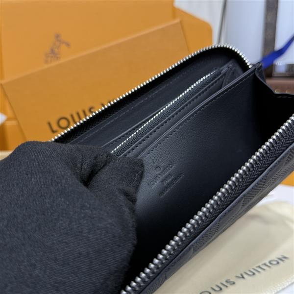 2026122105451896 600